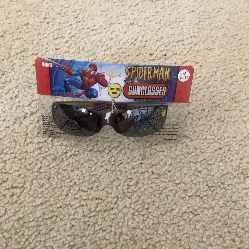 Spiderman Kids Sunglasses - NEW.
